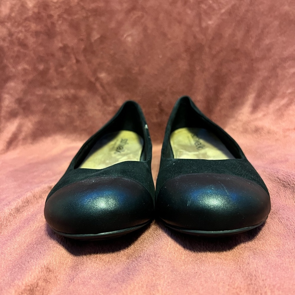 Black Softwalk flats